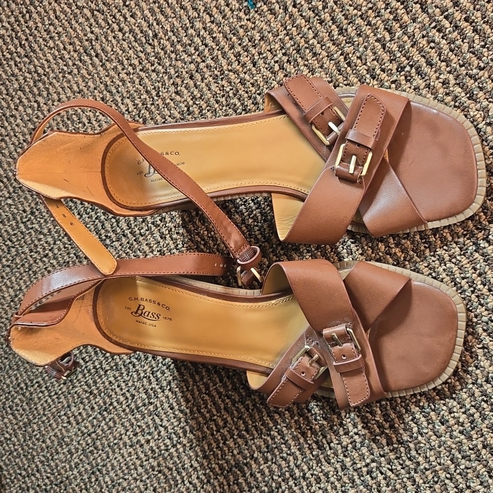 Host Pick 🎉G.H.Bass & Co. brown strappy wedge leather sandals Penelope style